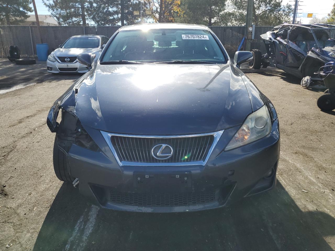 2011 Lexus IS - Image 5