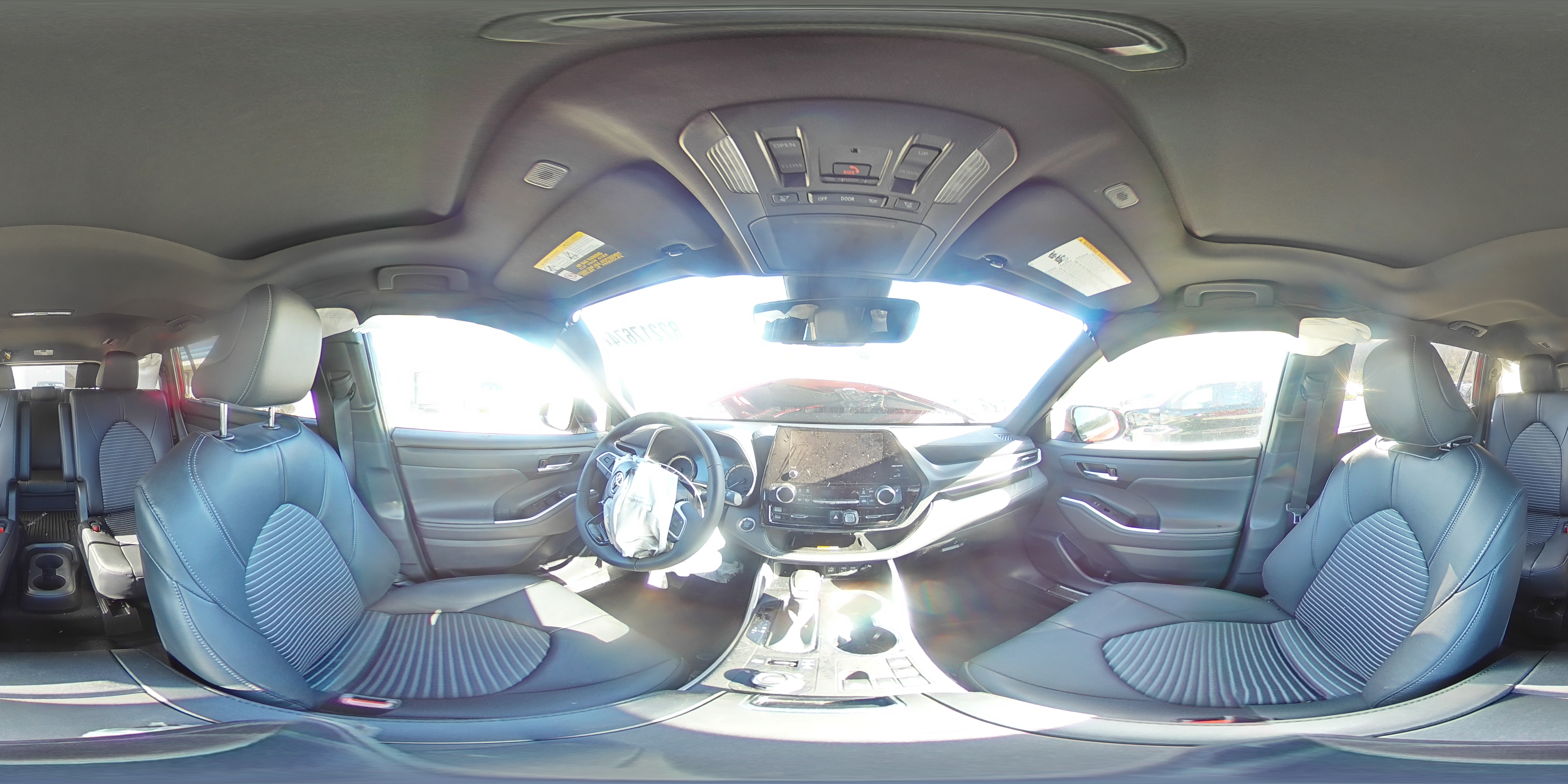 2024 Toyota Highlander - Image 14