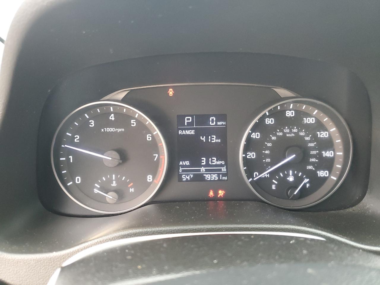 2018 Hyundai Elantra - Image 9