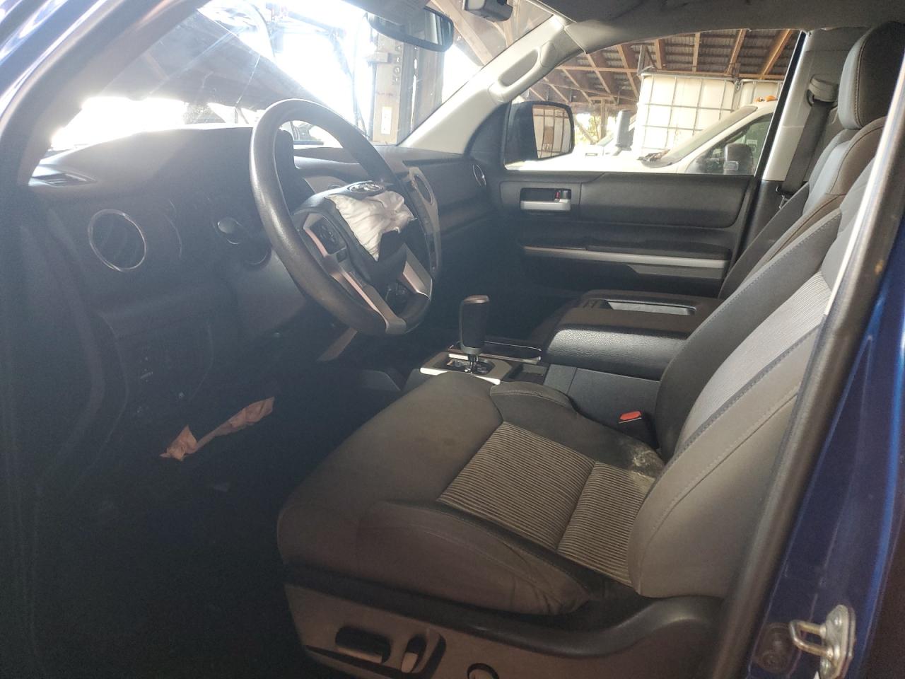 2015 Toyota Tundra - Image 7