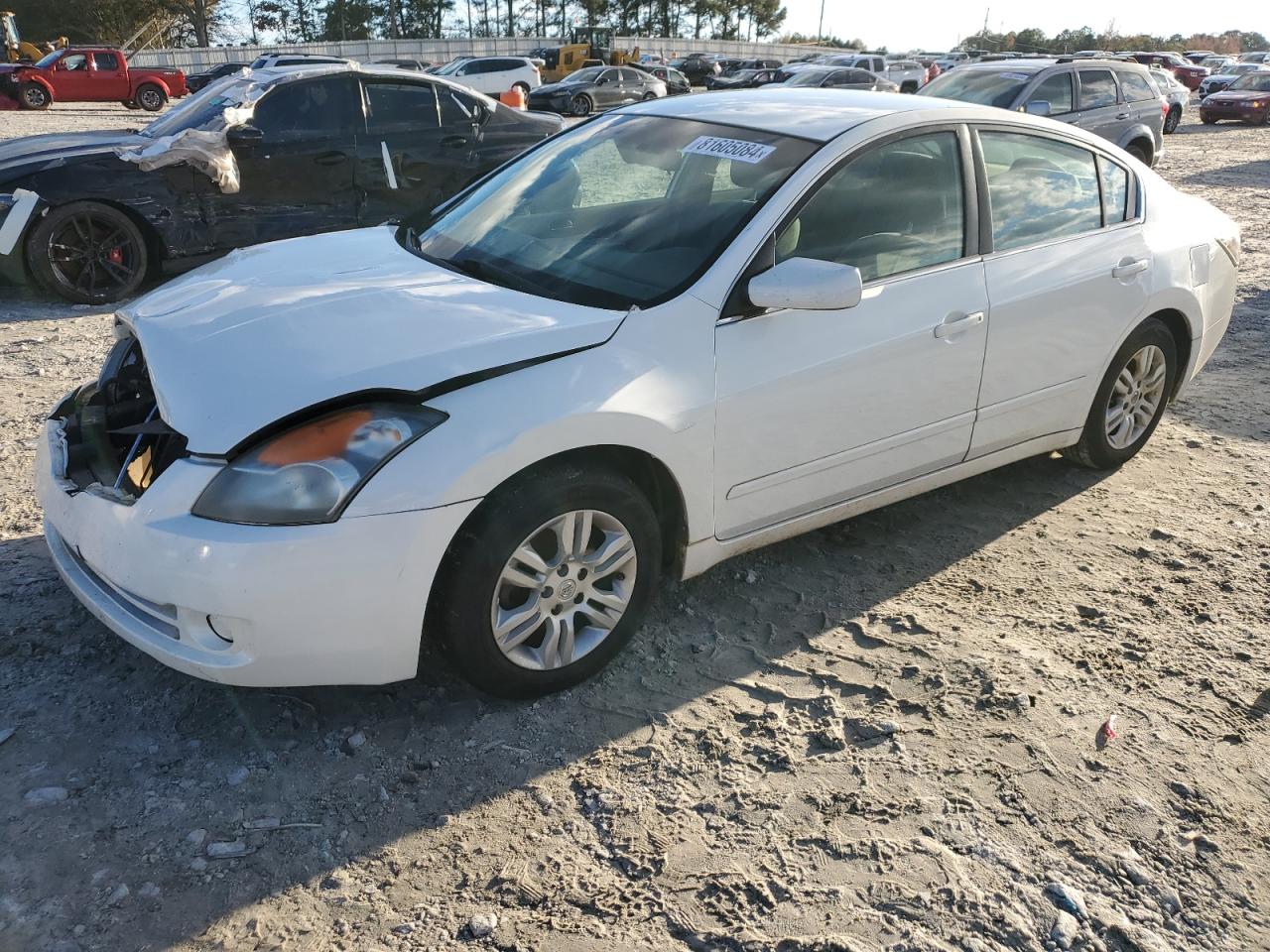2009 Nissan Altima - Image 1