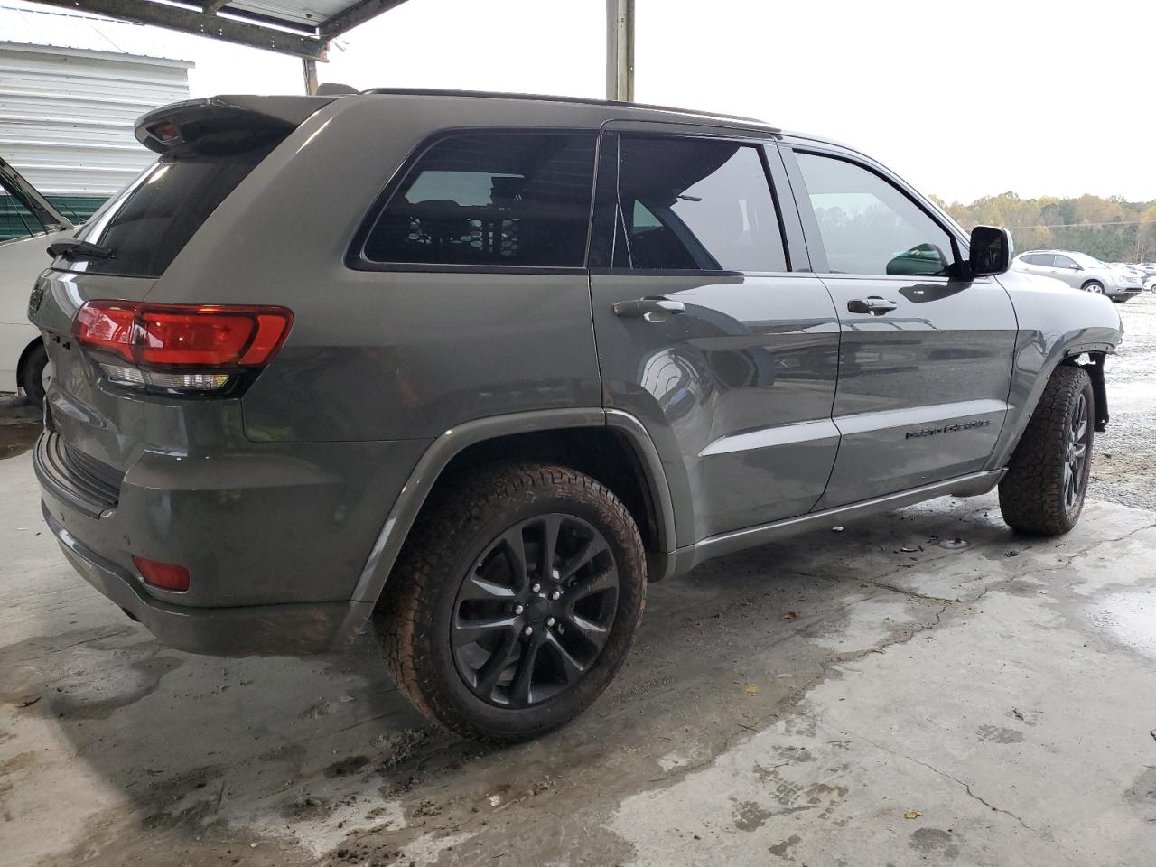 2020 Jeep Grand Cherokee - Image 3
