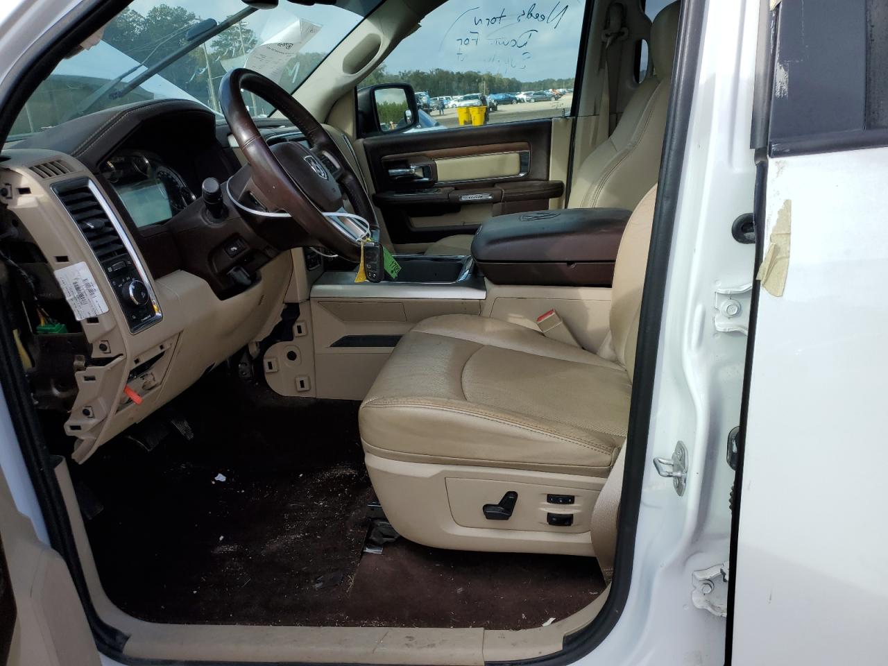 2015 RAM 1500 - Image 7