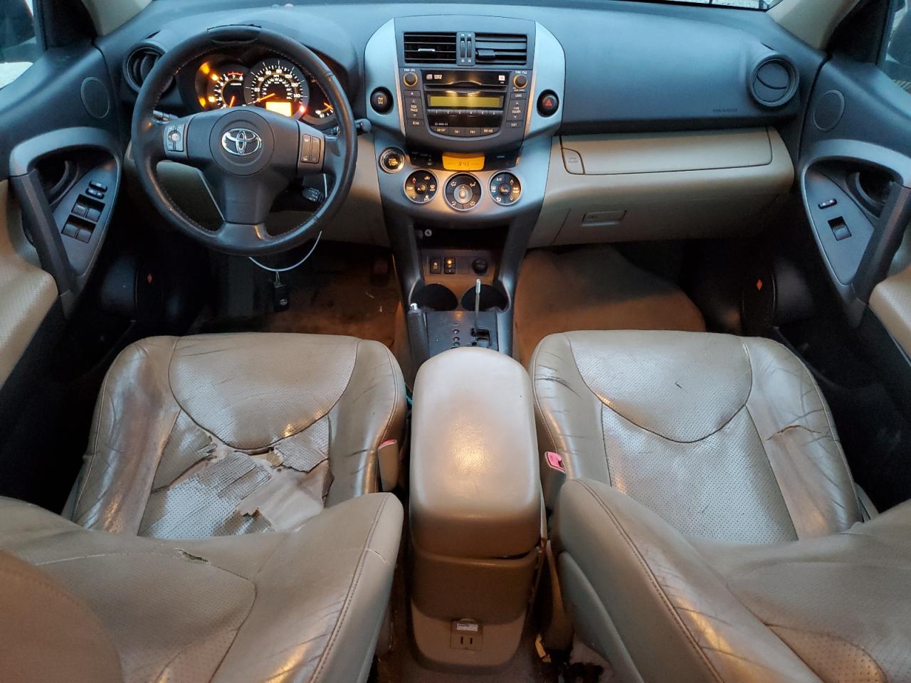 2010 Toyota RAV 4 - Image 8