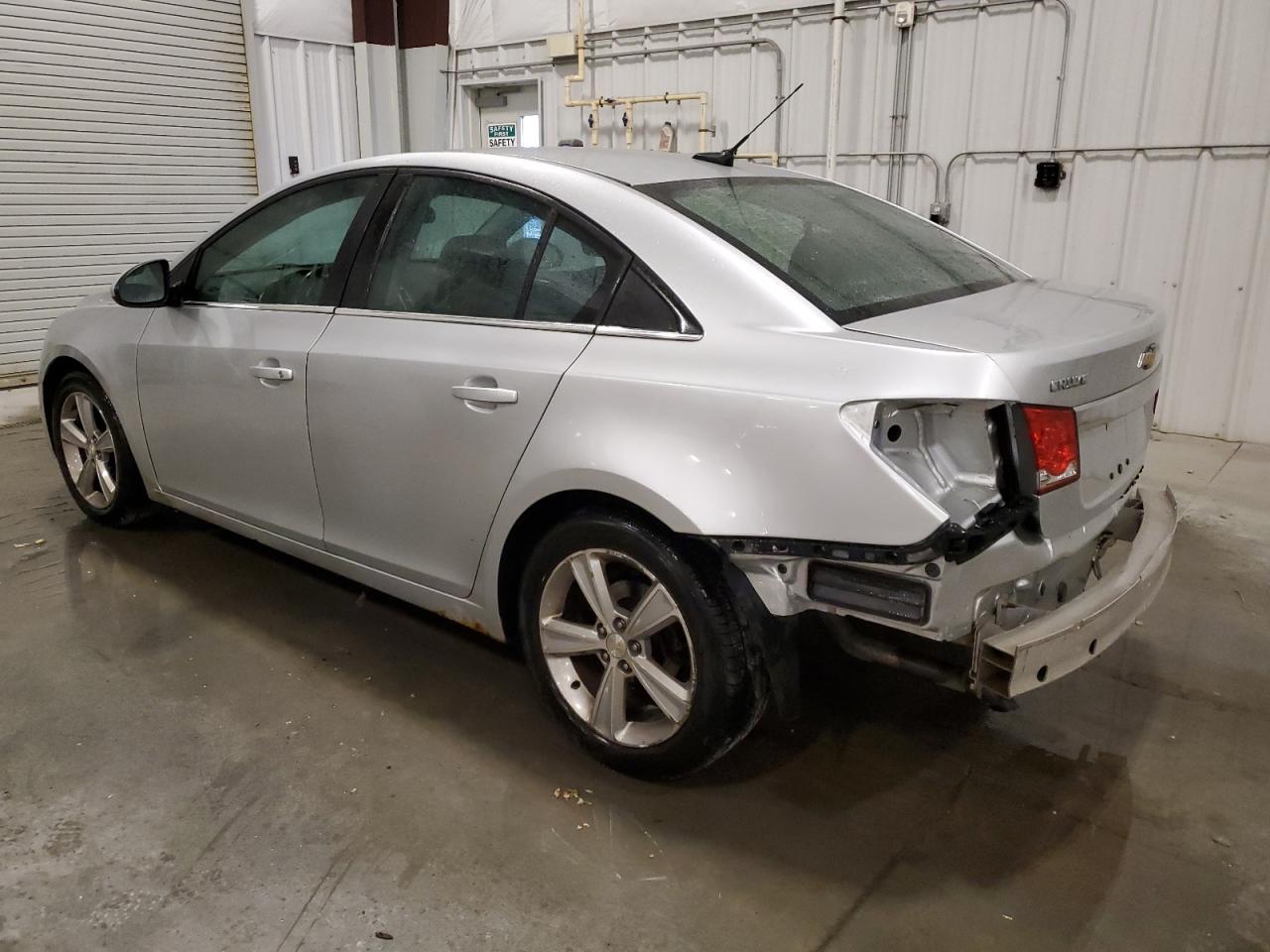 2014 Chevrolet Cruze - Image 2