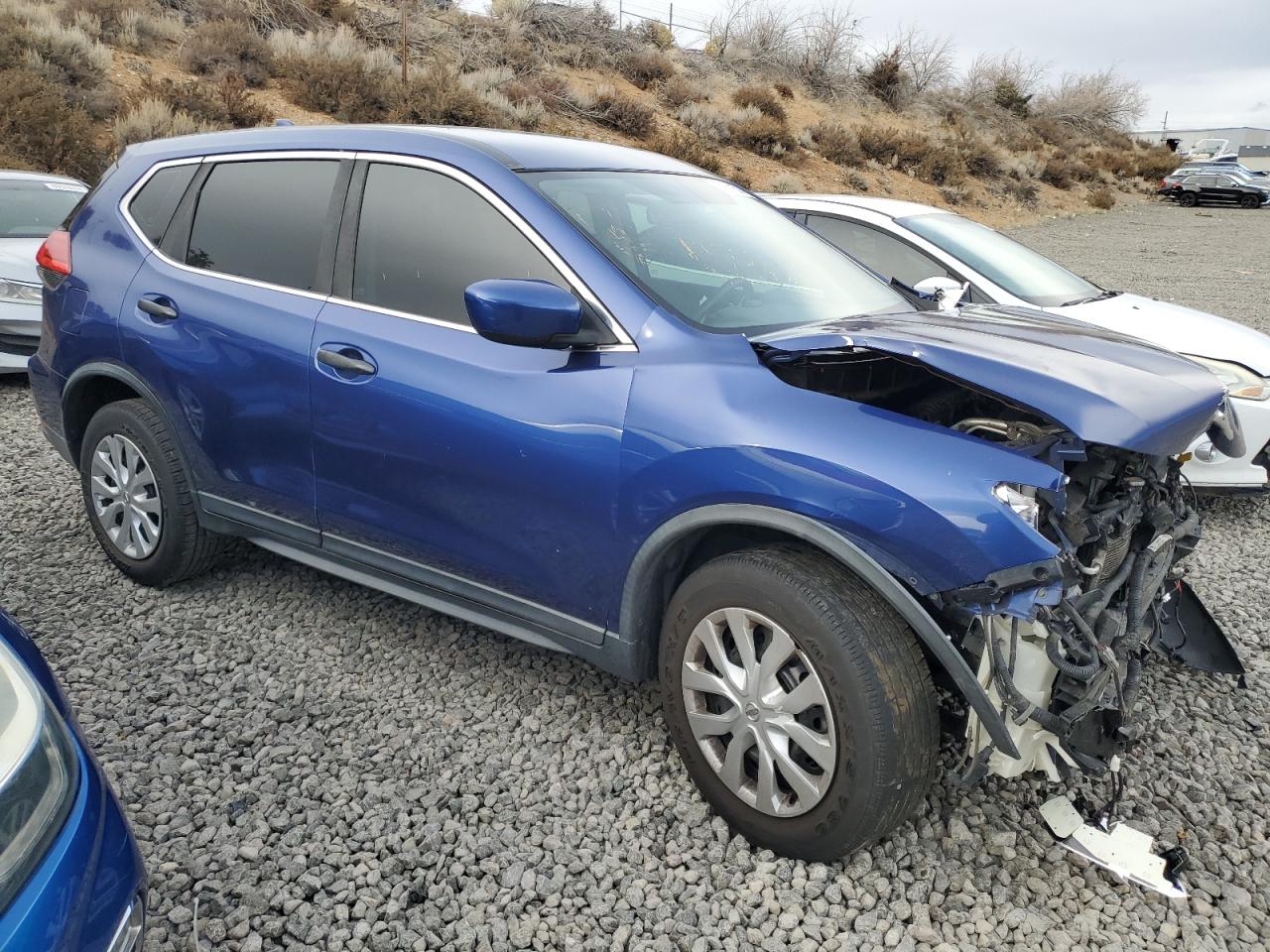 2017 Nissan Rogue - Image 4