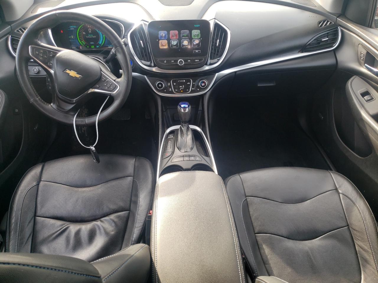2017 Chevrolet Volt - Image 8