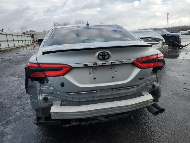  TOYOTA CAMRY 2020 Серебристый