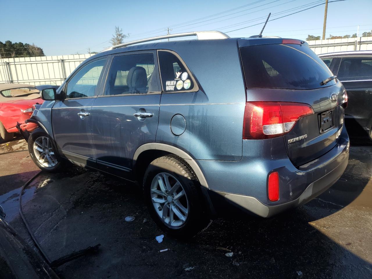 VIN 5XYKT3A63FG572607 2015 KIA SORENTO no.2