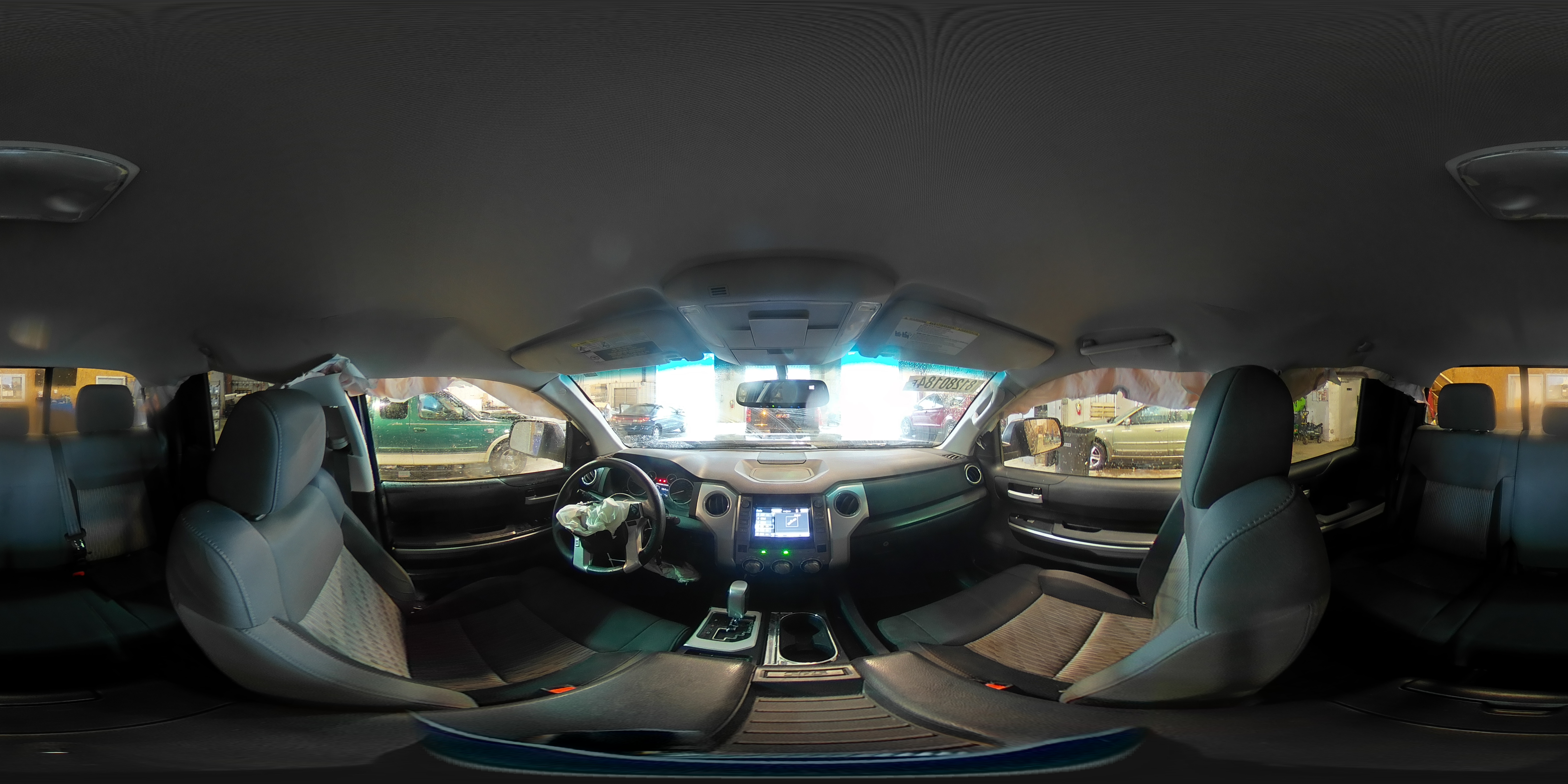 2017 Toyota Tundra - Image 14