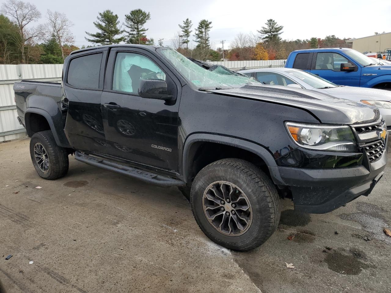 2017 Chevrolet Colorado - Image 4