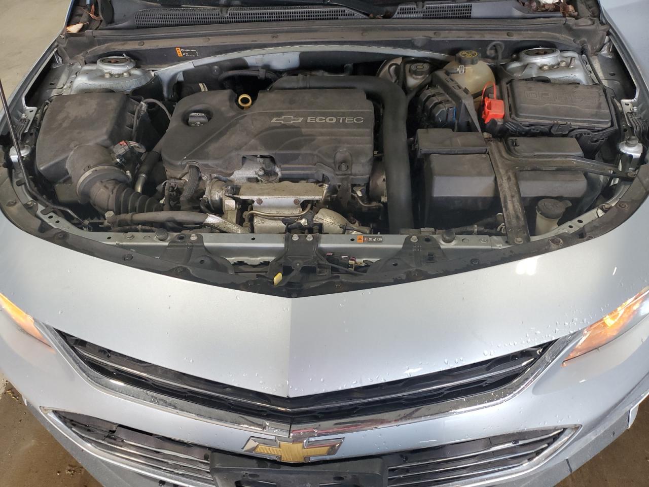 2017 Chevrolet Malibu - Image 11