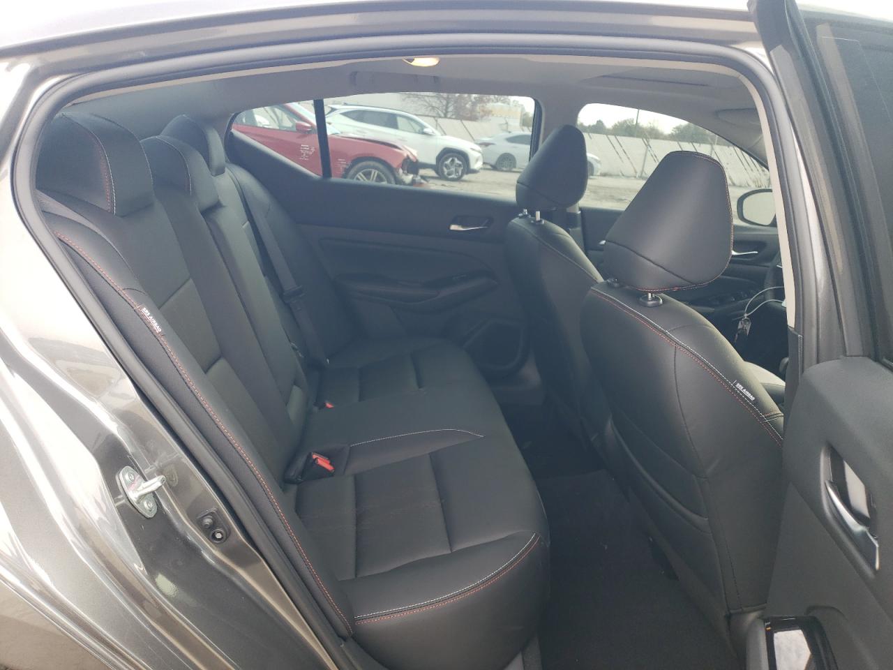 2024 Nissan Altima - Image 10