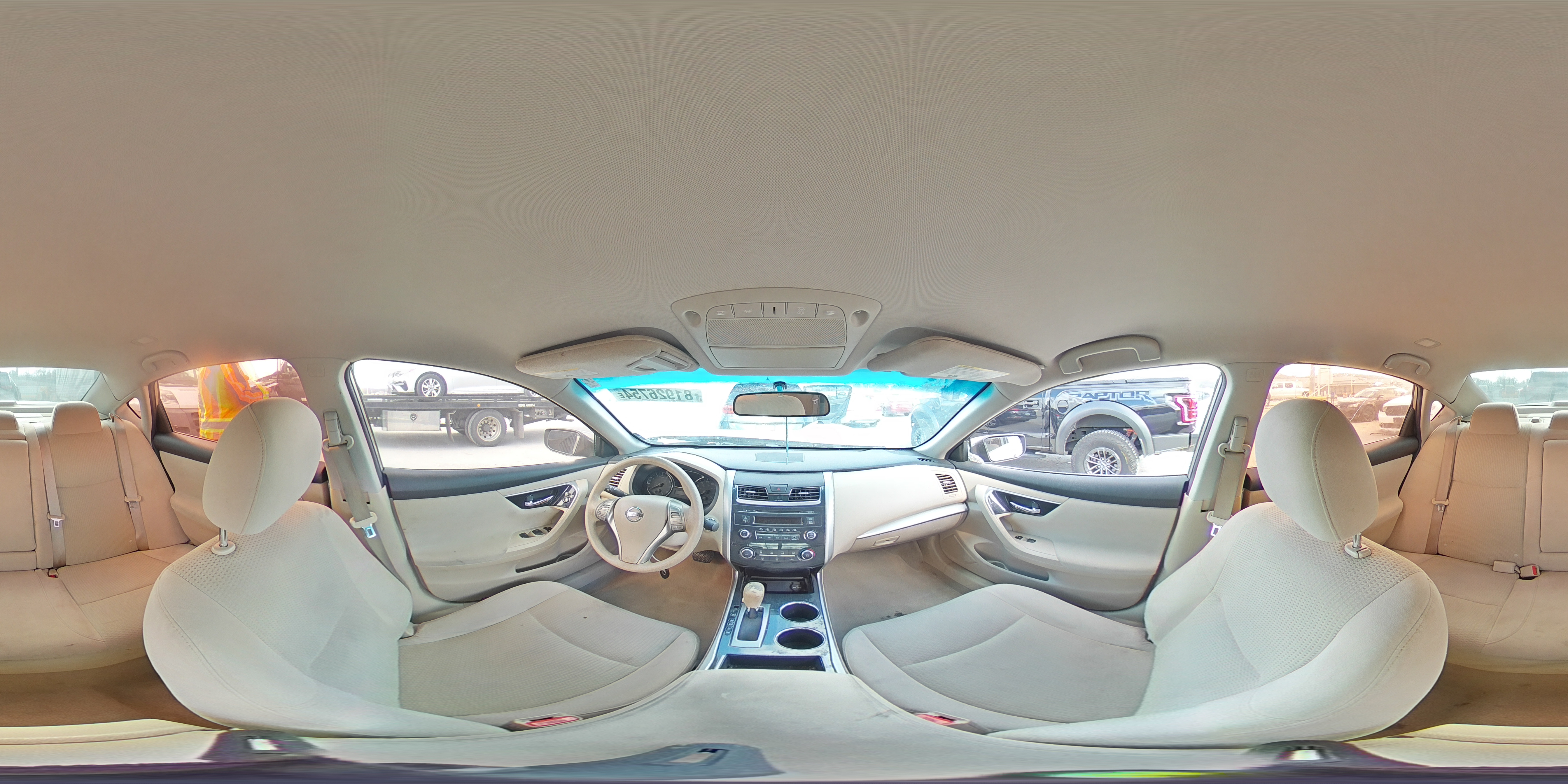 2014 Nissan Altima - Image 13