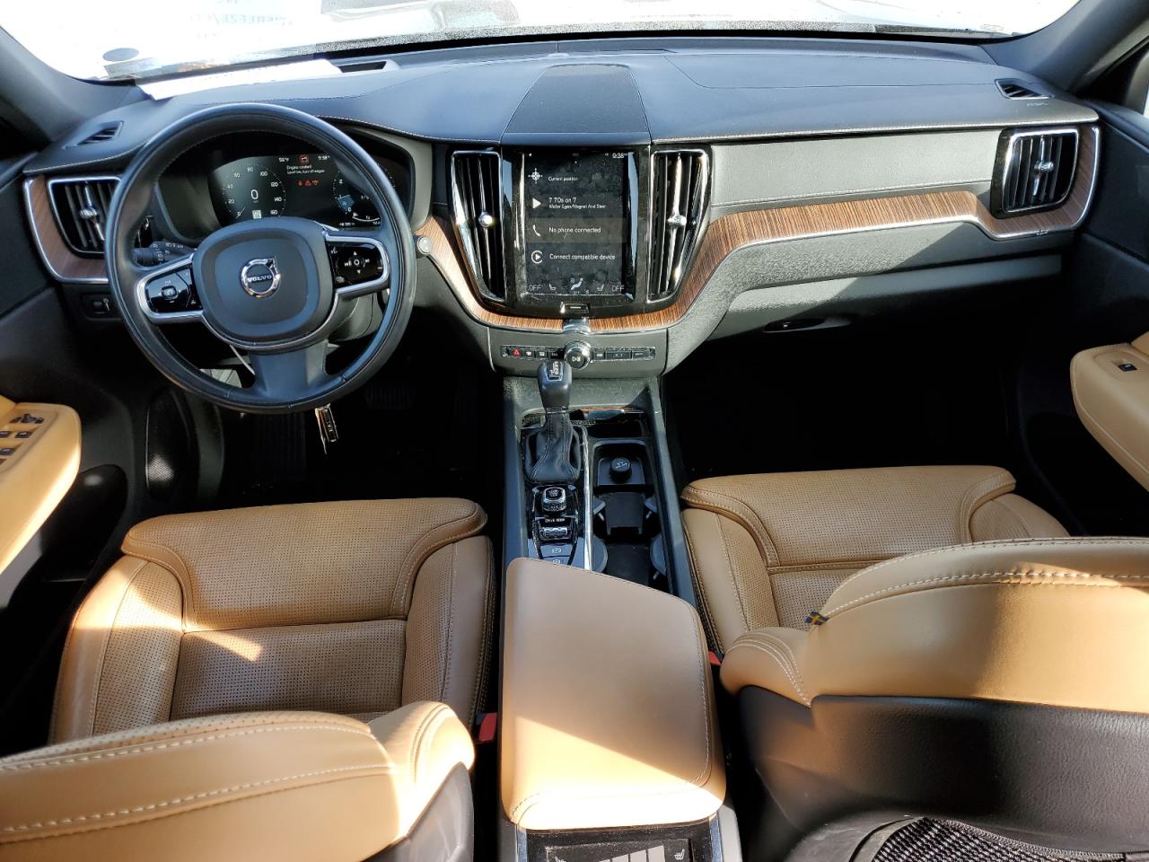 2018 Volvo XC60 - Image 8