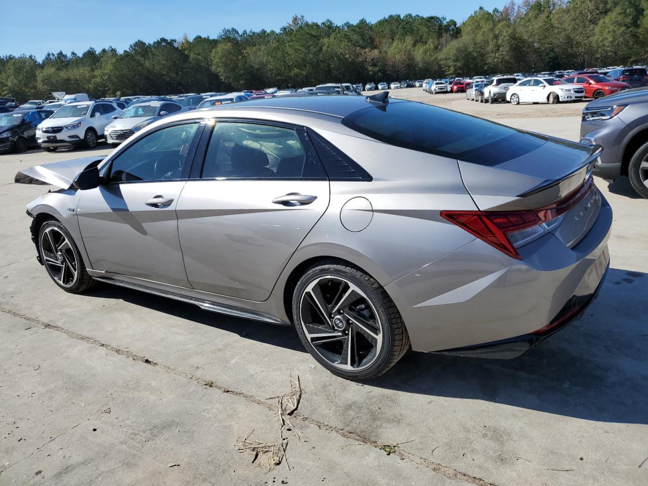 2023 Hyundai Elantra - Image 2