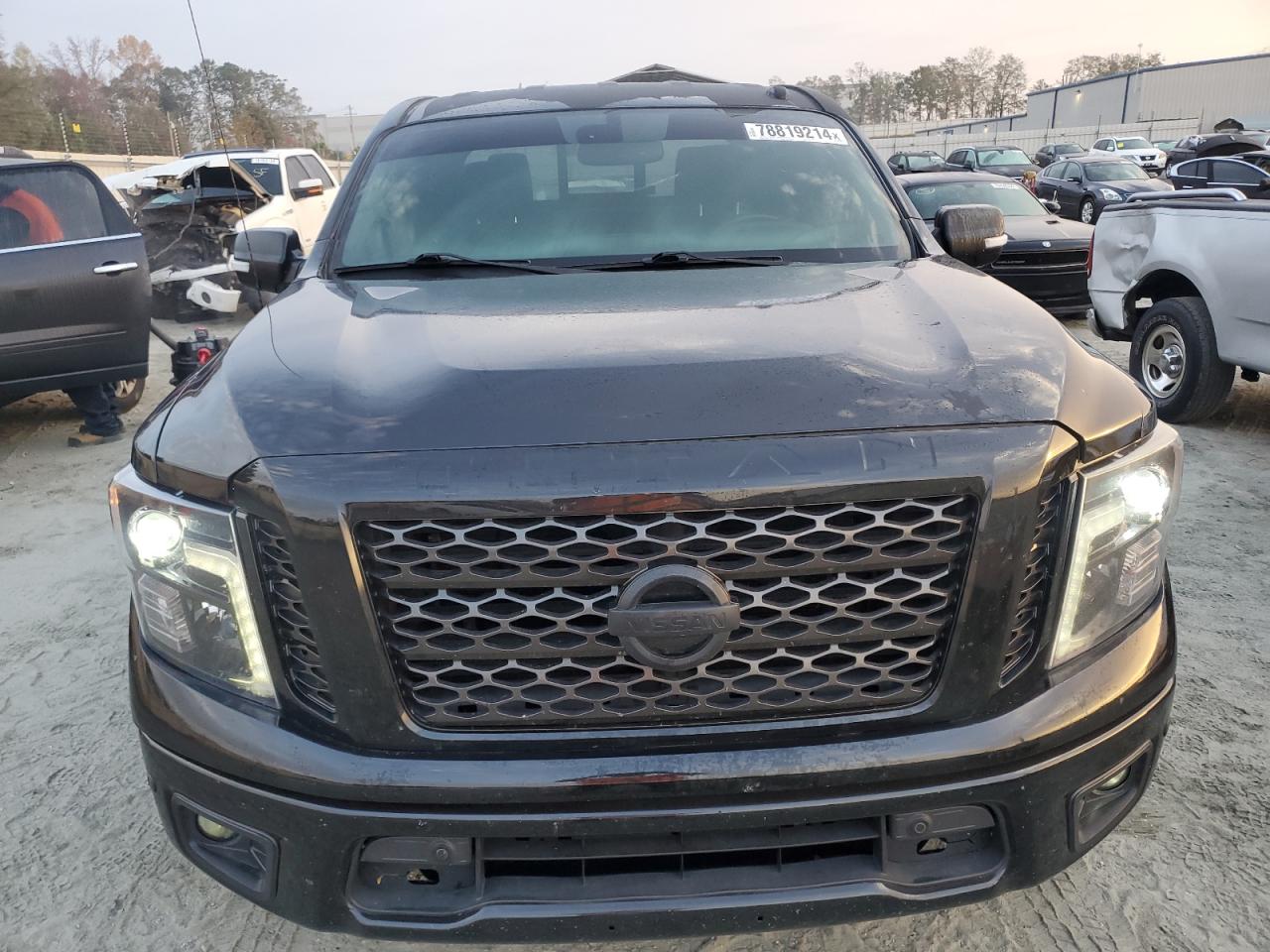 2018 Nissan Titan - Image 5