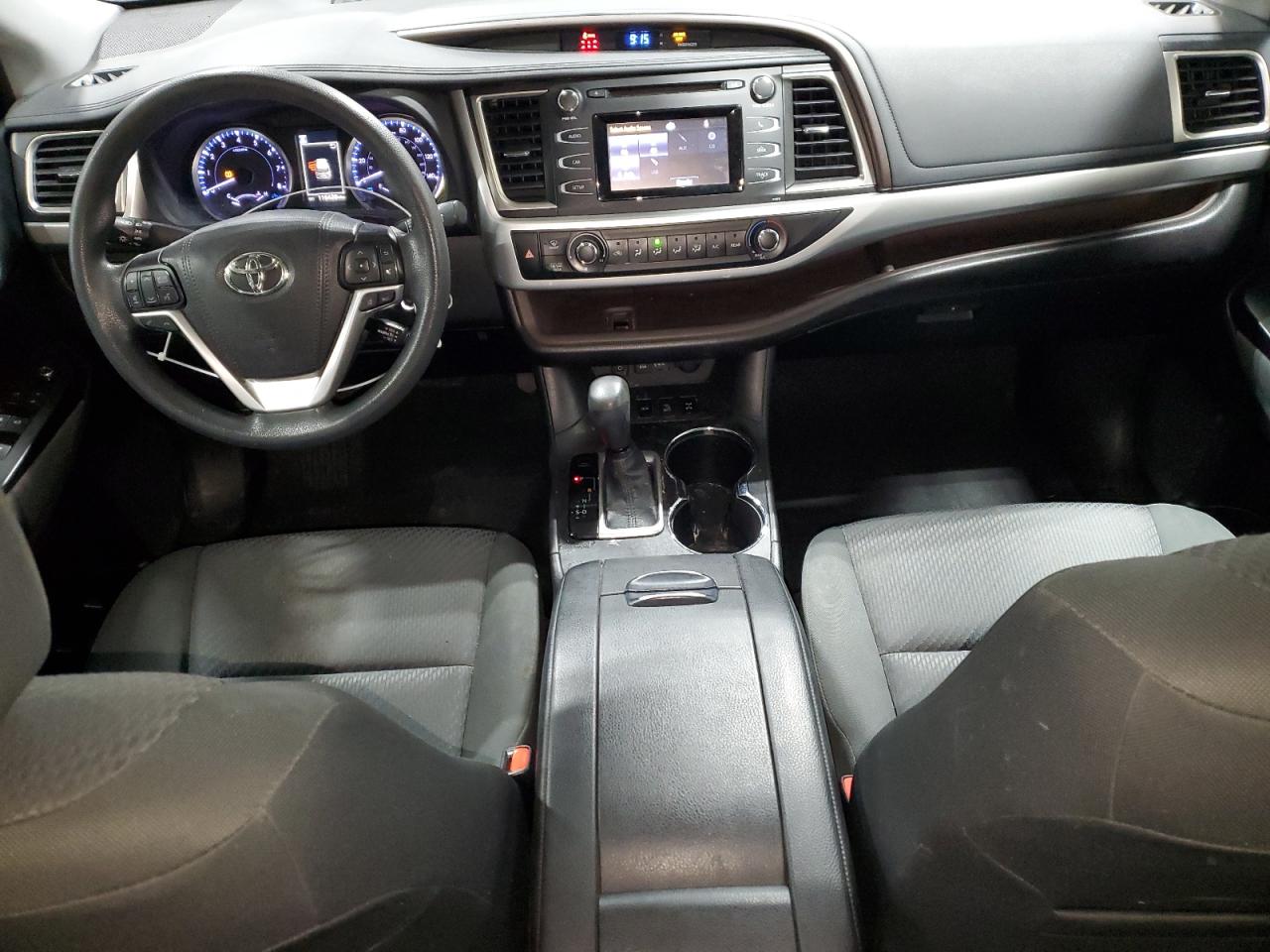 2019 Toyota Highlander - Image 8