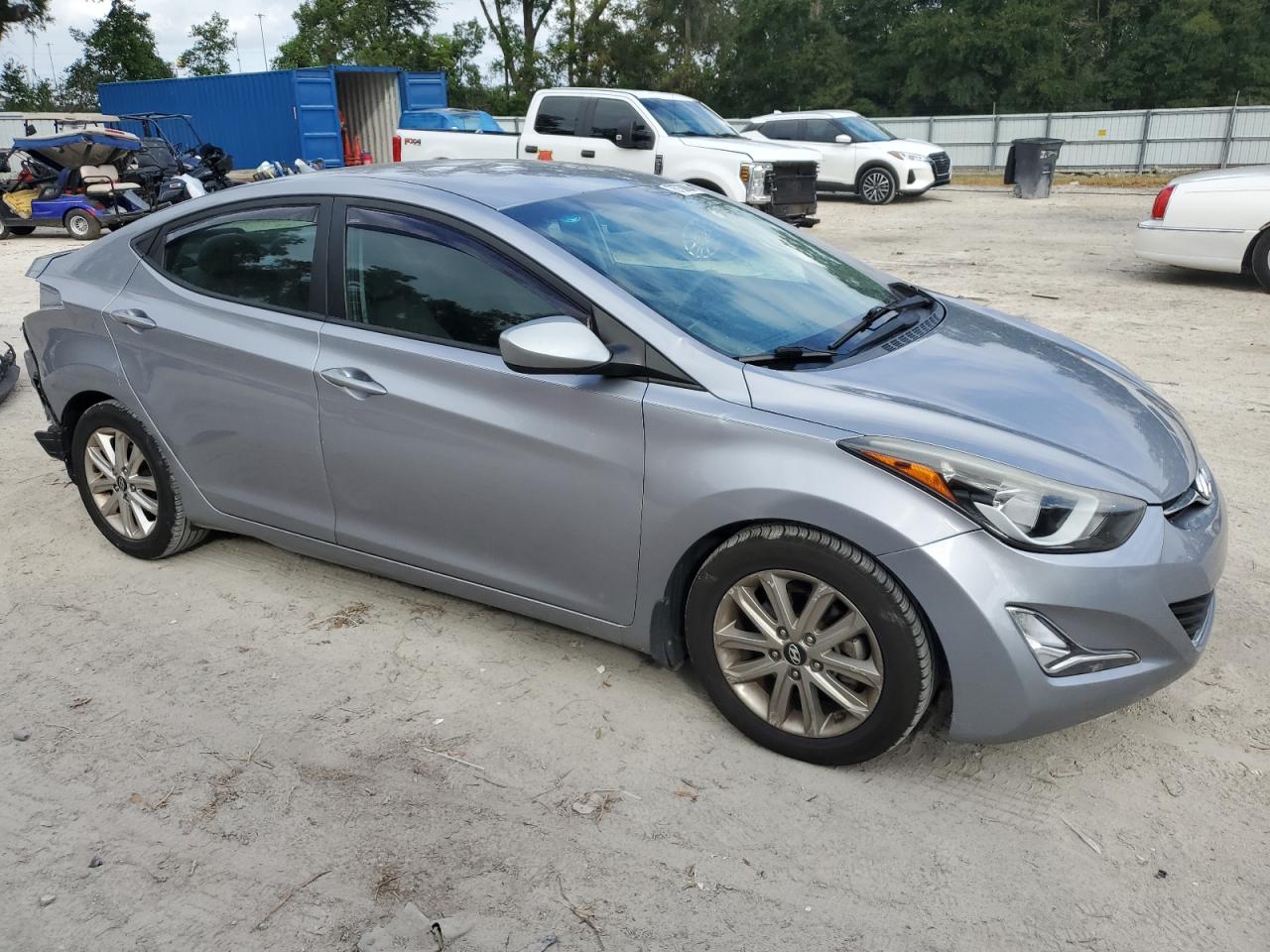 2015 Hyundai Elantra - Image 4