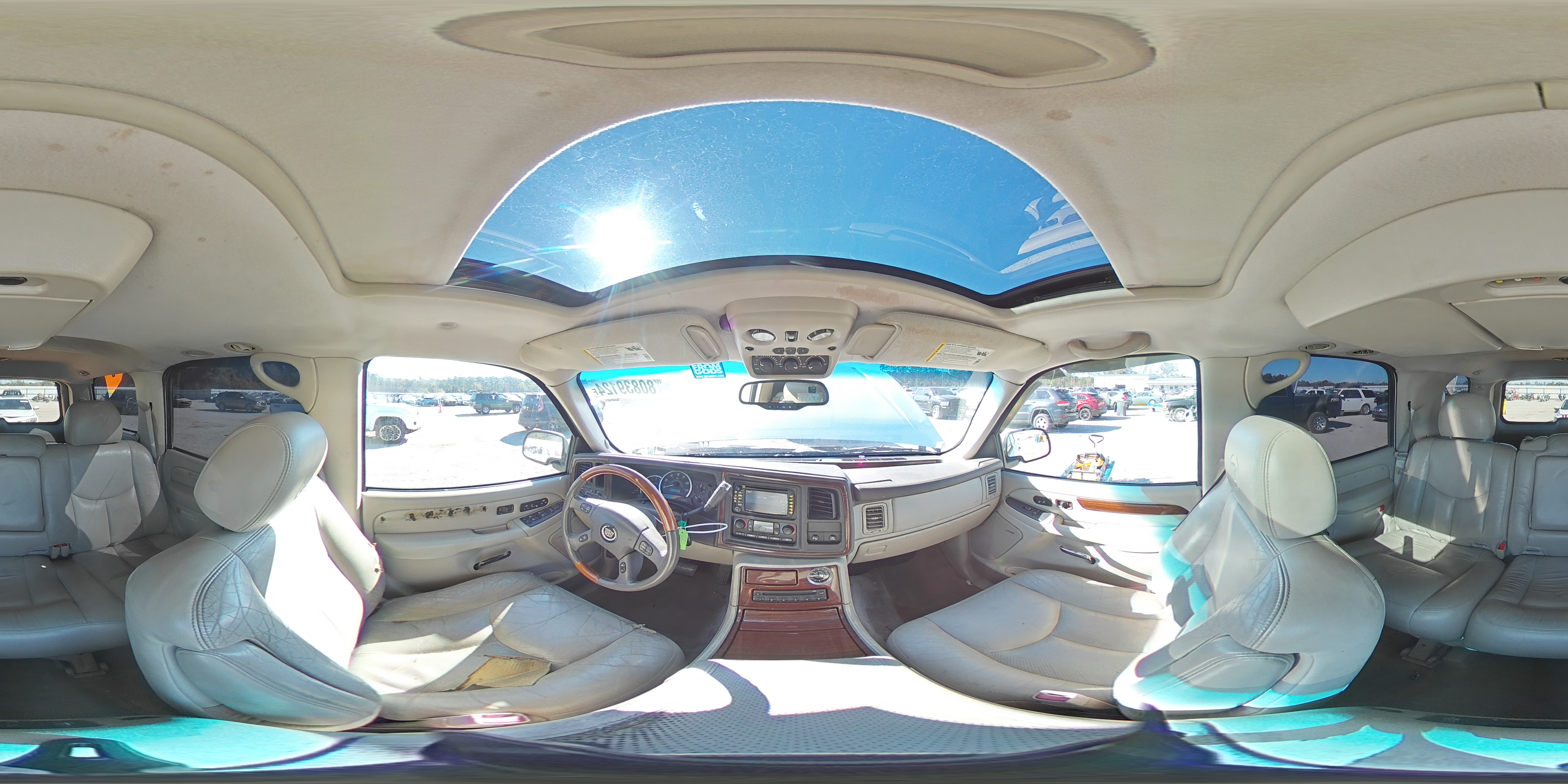 2004 Cadillac Escalade - Image 13