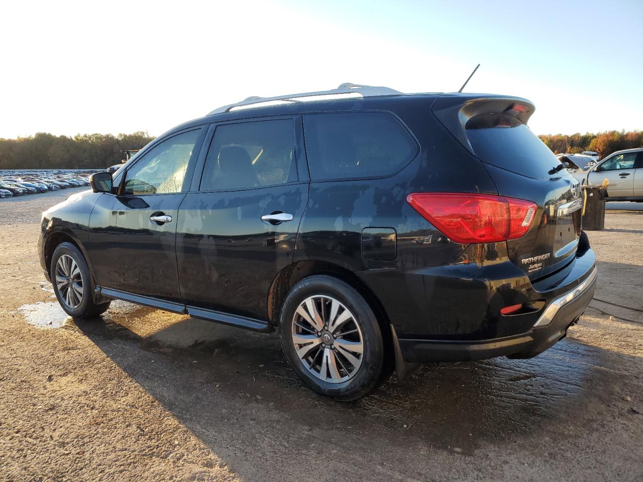 2017 Nissan Pathfinder S VIN: 5N1DR2MN0HC614710 Lot: 80965544