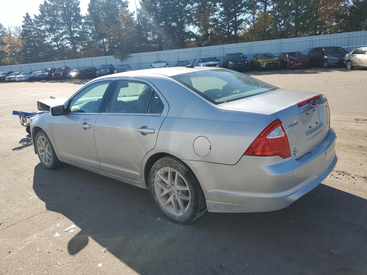 2010 Ford Fusion - Image 2