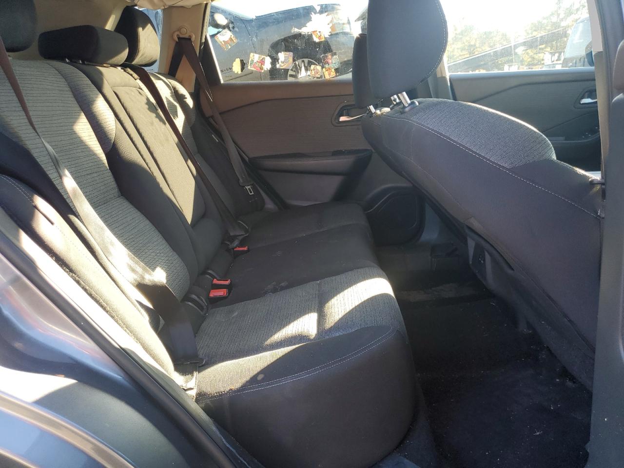2021 Nissan Rogue - Image 11