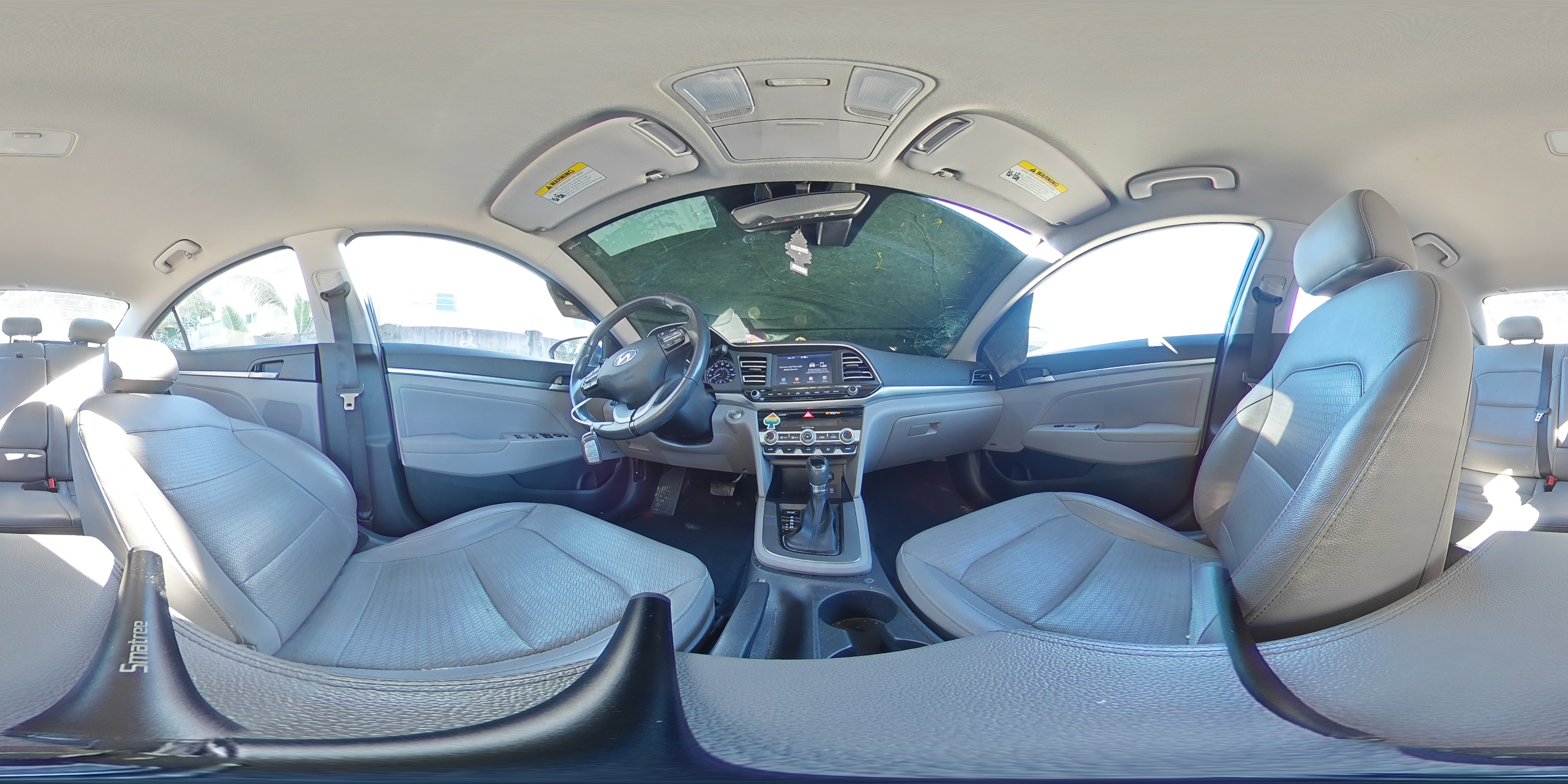 2020 Hyundai Elantra - Image 12
