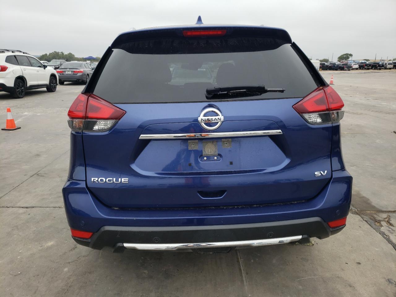 2020 Nissan Rogue - Image 6