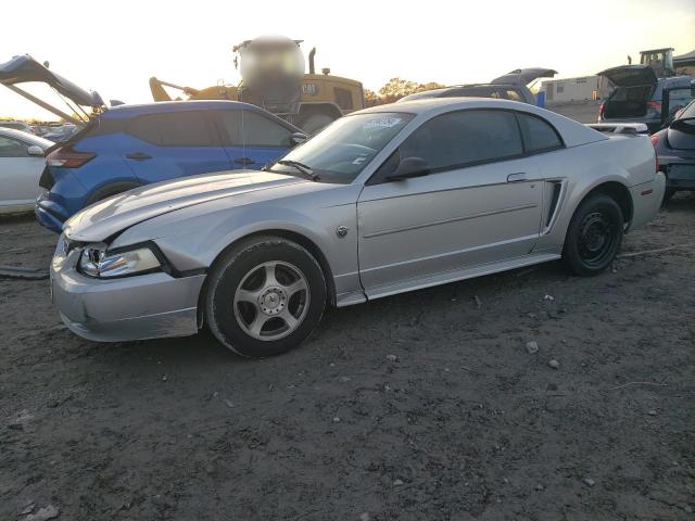 2004 Ford Mustang 