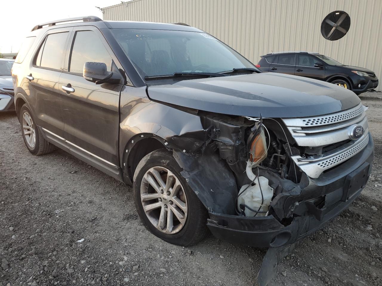 2015 Ford Explorer - Image 4