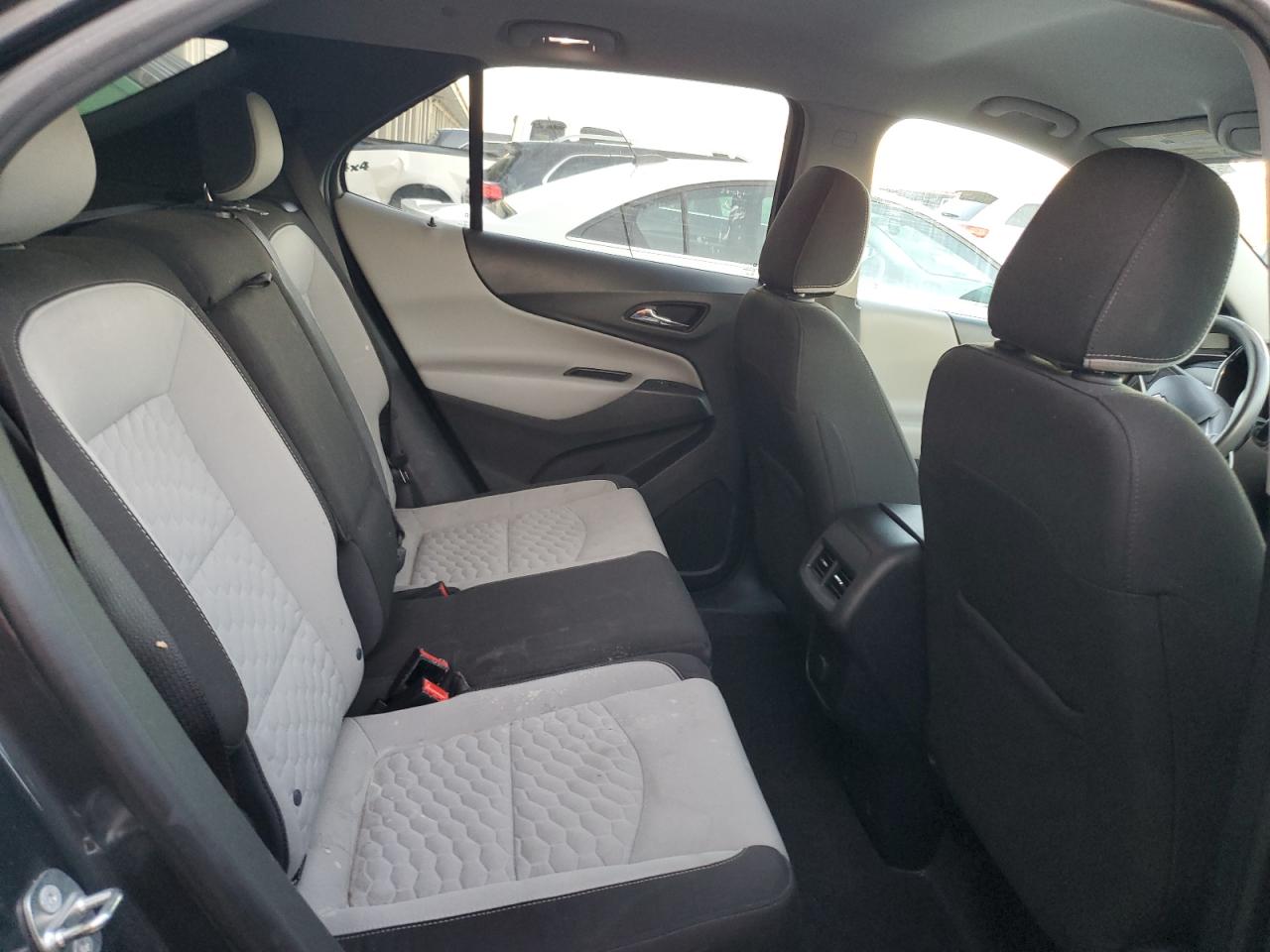 2018 Chevrolet Equinox - Image 11