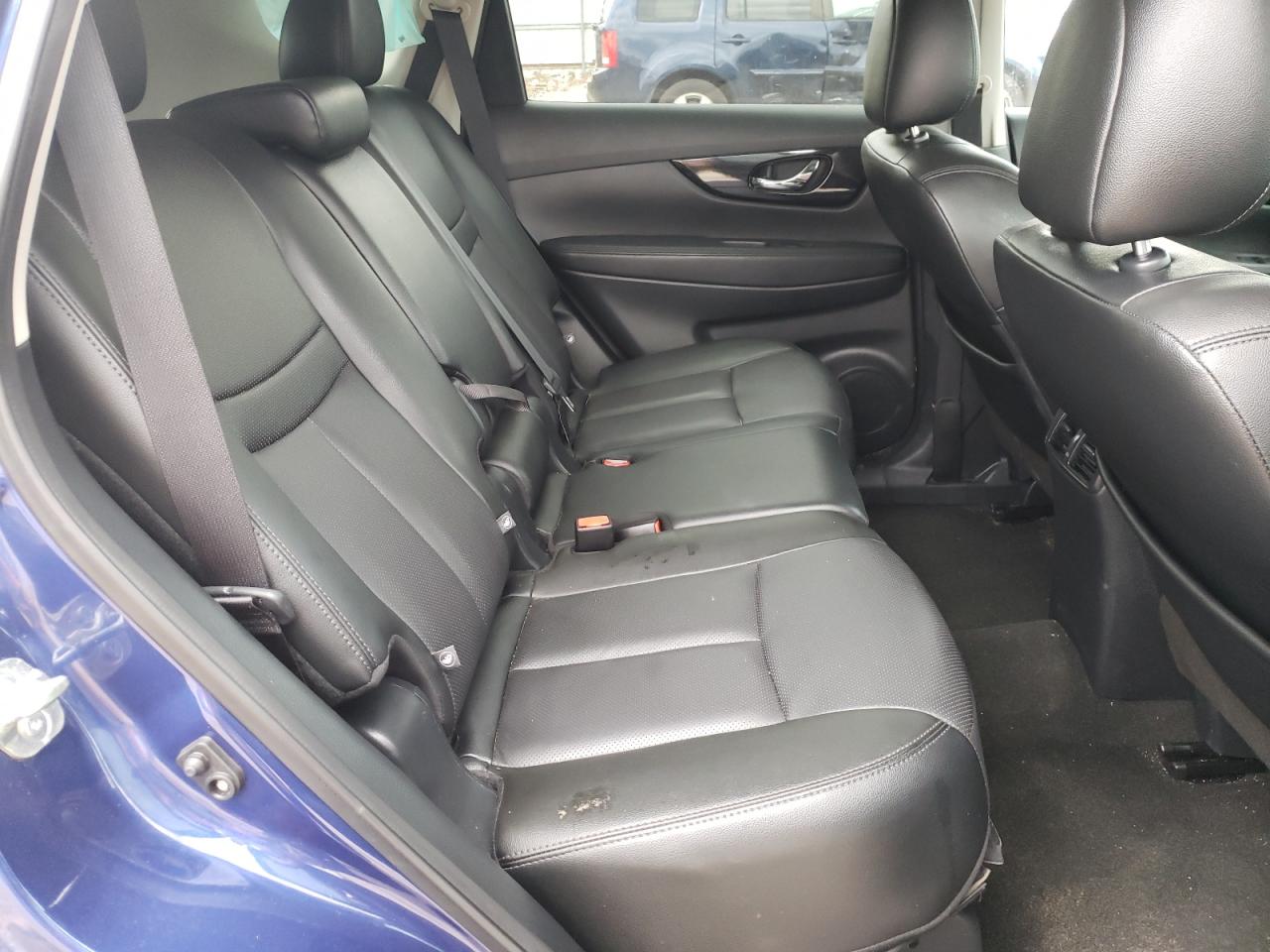 2019 Nissan Rogue - Image 11