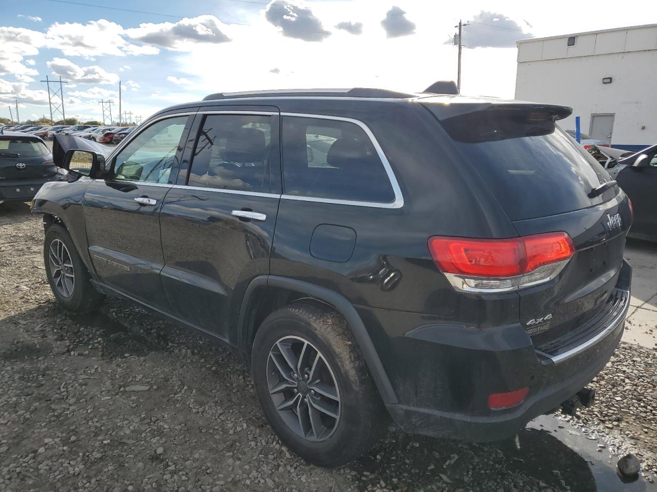 2019 Jeep Grand Cherokee - Image 2