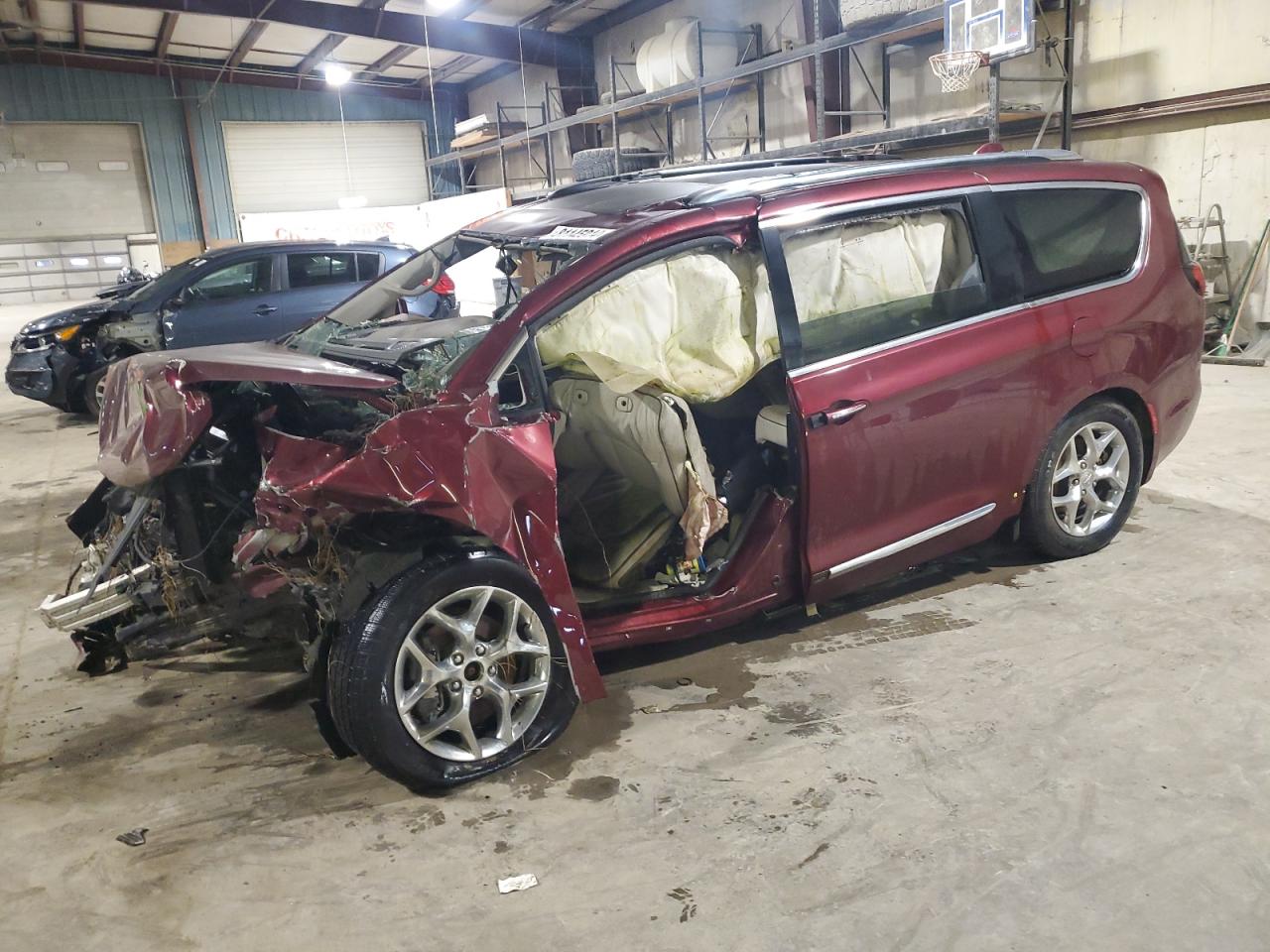 2019 Chrysler Pacifica Limited იყიდება Eldridge-ში, IA - All Over