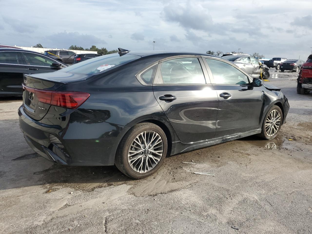 2023 Kia Forte - Image 3