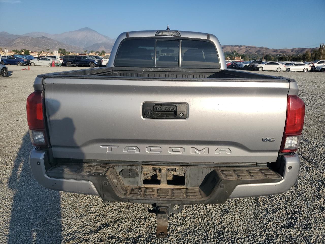 2016 Toyota Tacoma - Image 6