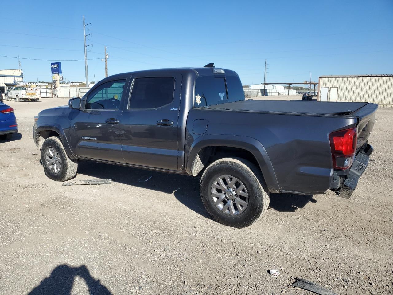 VIN 5TFAZ5CN4JX064131 2018 TOYOTA TACOMA no.2