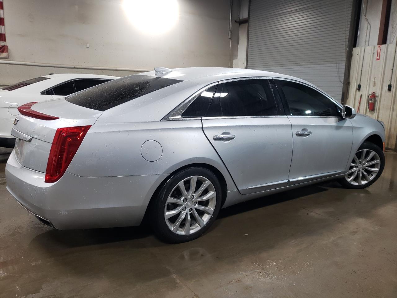 2017 Cadillac XTS - Image 3