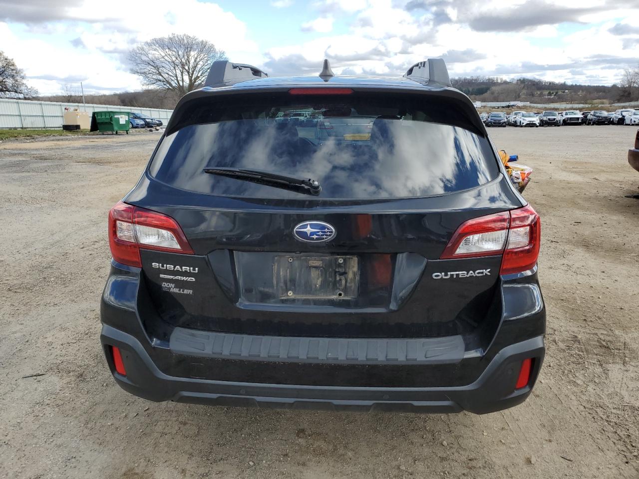 2018 Subaru Outback - Image 6