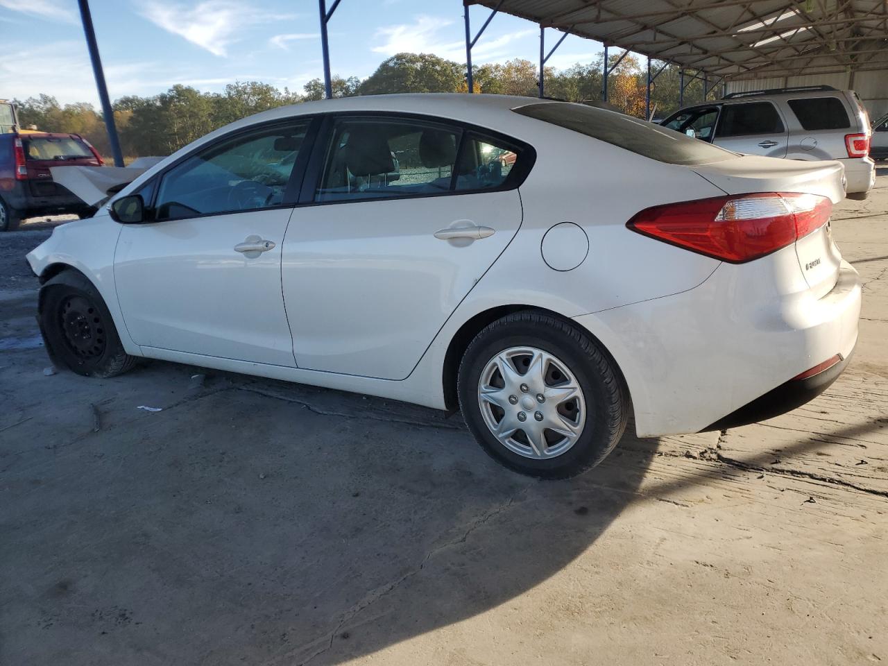 VIN KNAFX4A68F5311524 2015 KIA FORTE no.2