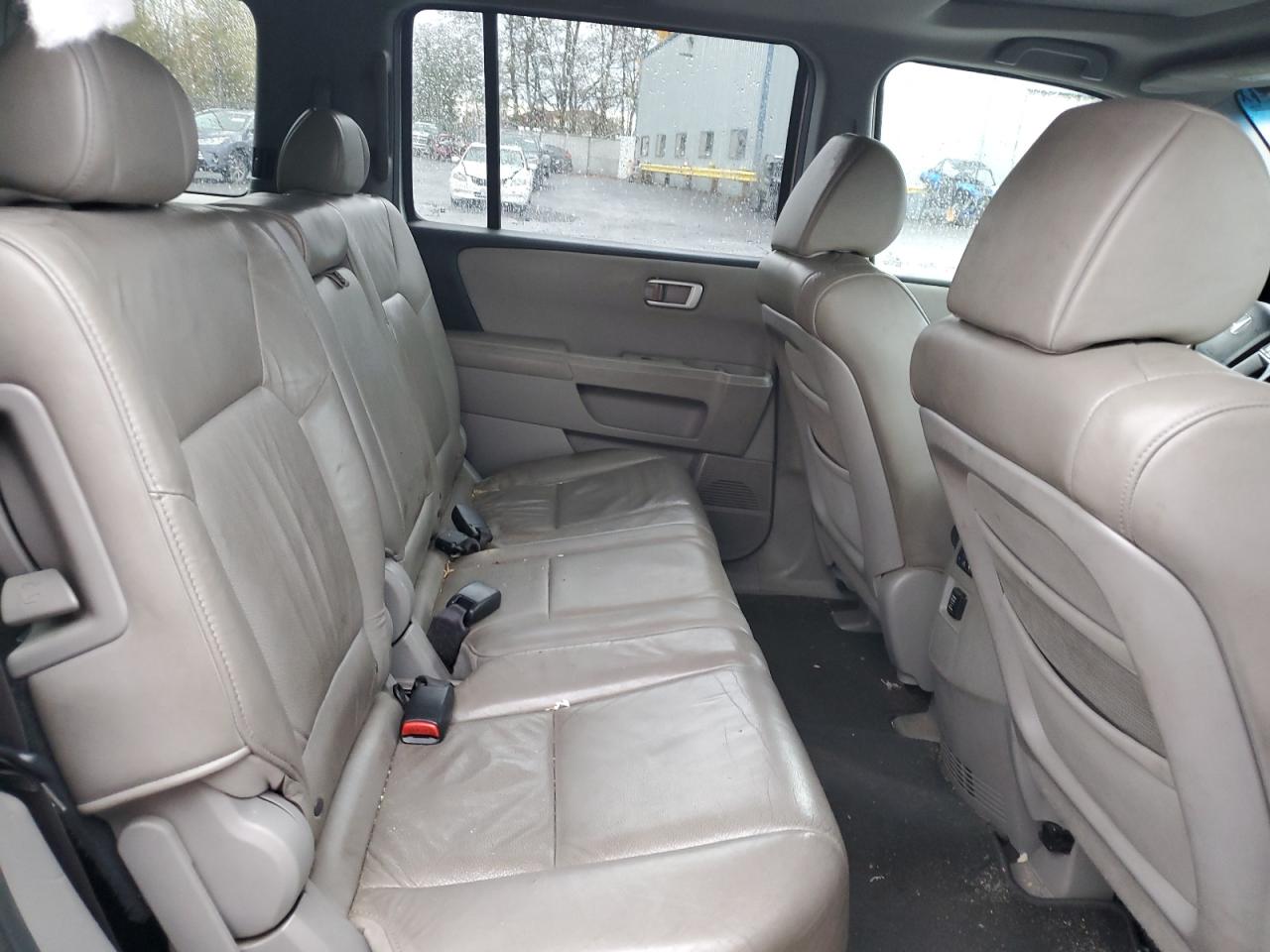 2010 Honda Pilot - Image 10