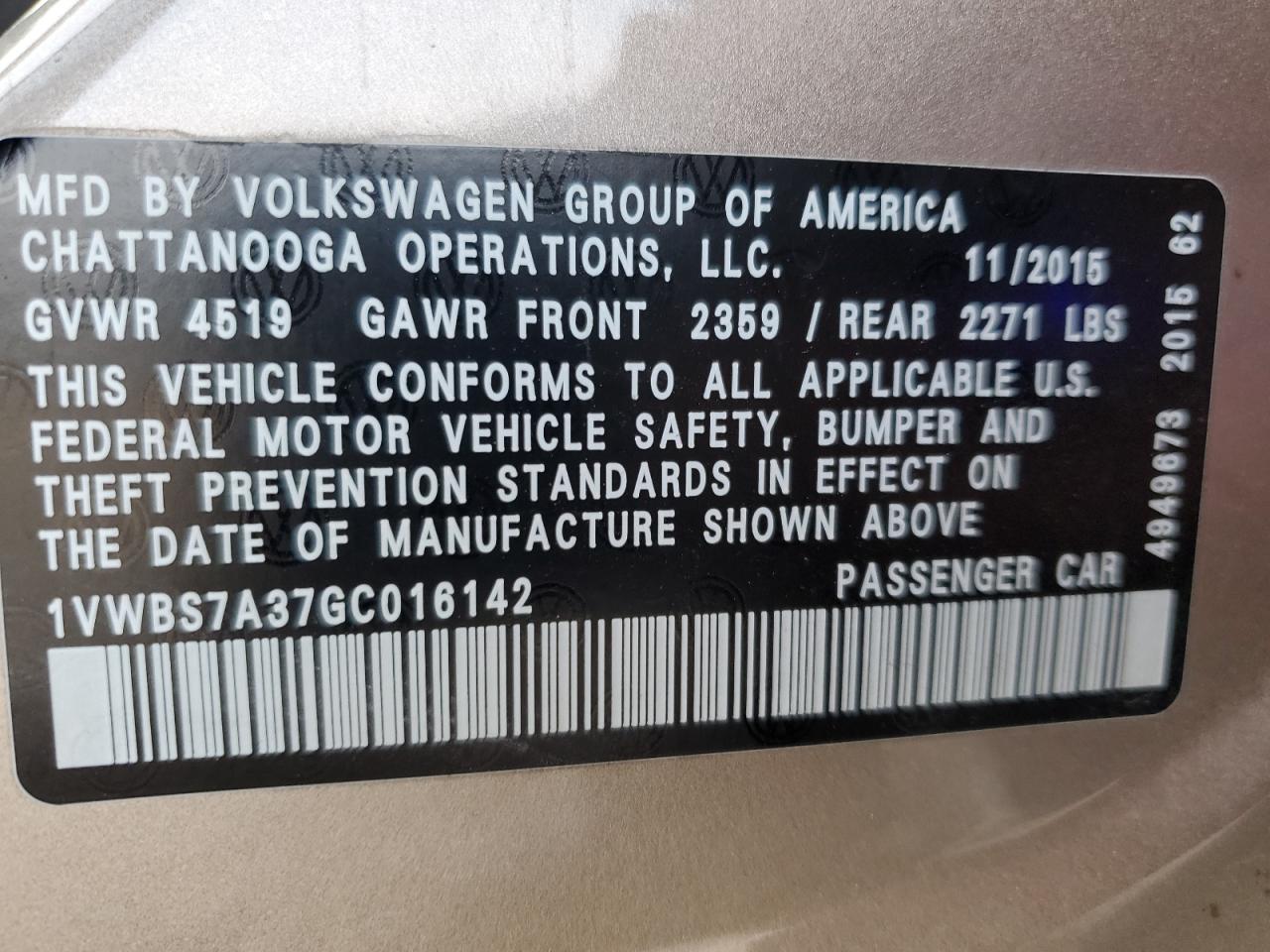 2016 Volkswagen Passat - Image 12