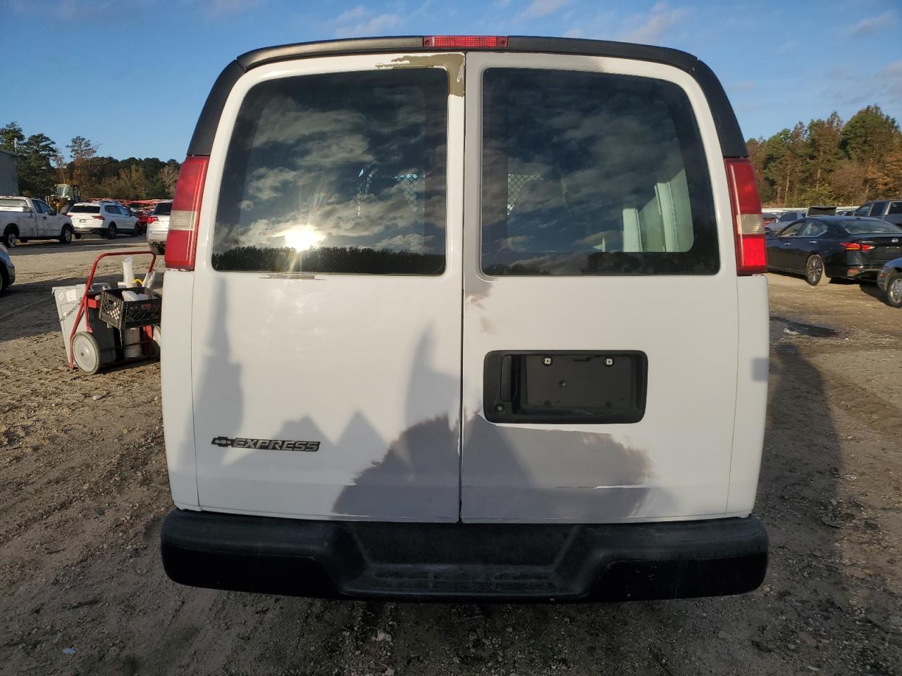 2008 Chevrolet Express G1500 VIN: 1GCFG15X181113219 Lot: 80193614