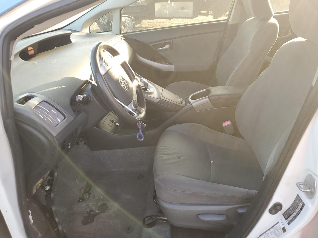 2012 Toyota Prius - Image 7