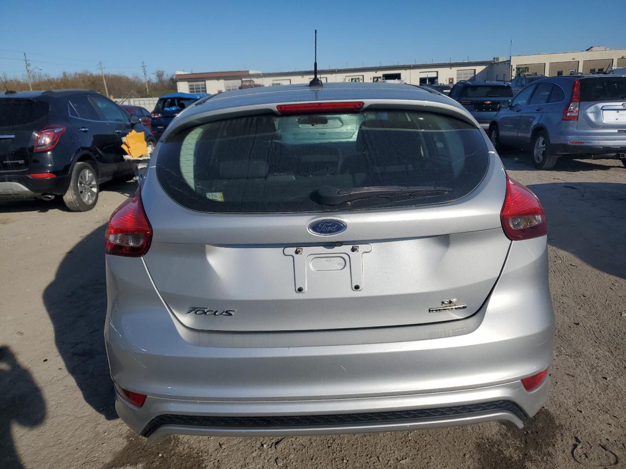 2016 Ford Focus Se VIN: 1FADP3K20GL378184 Lot: 79816234