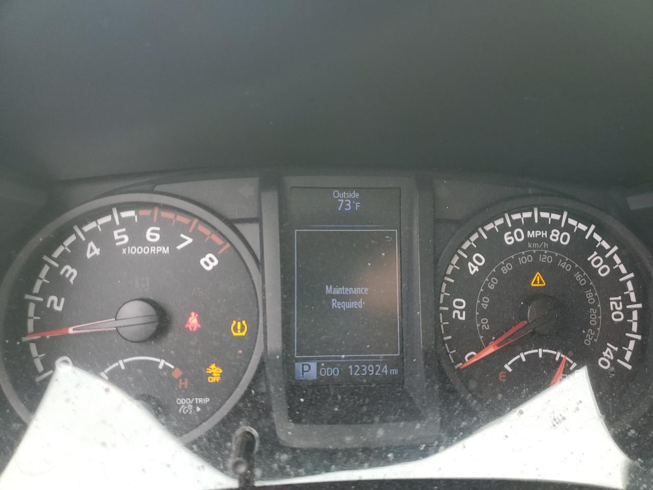 2019 Toyota Tacoma - Image 9