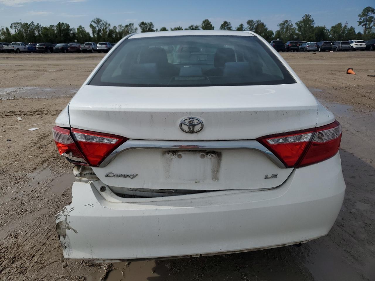 2015 Toyota Camry - Image 6