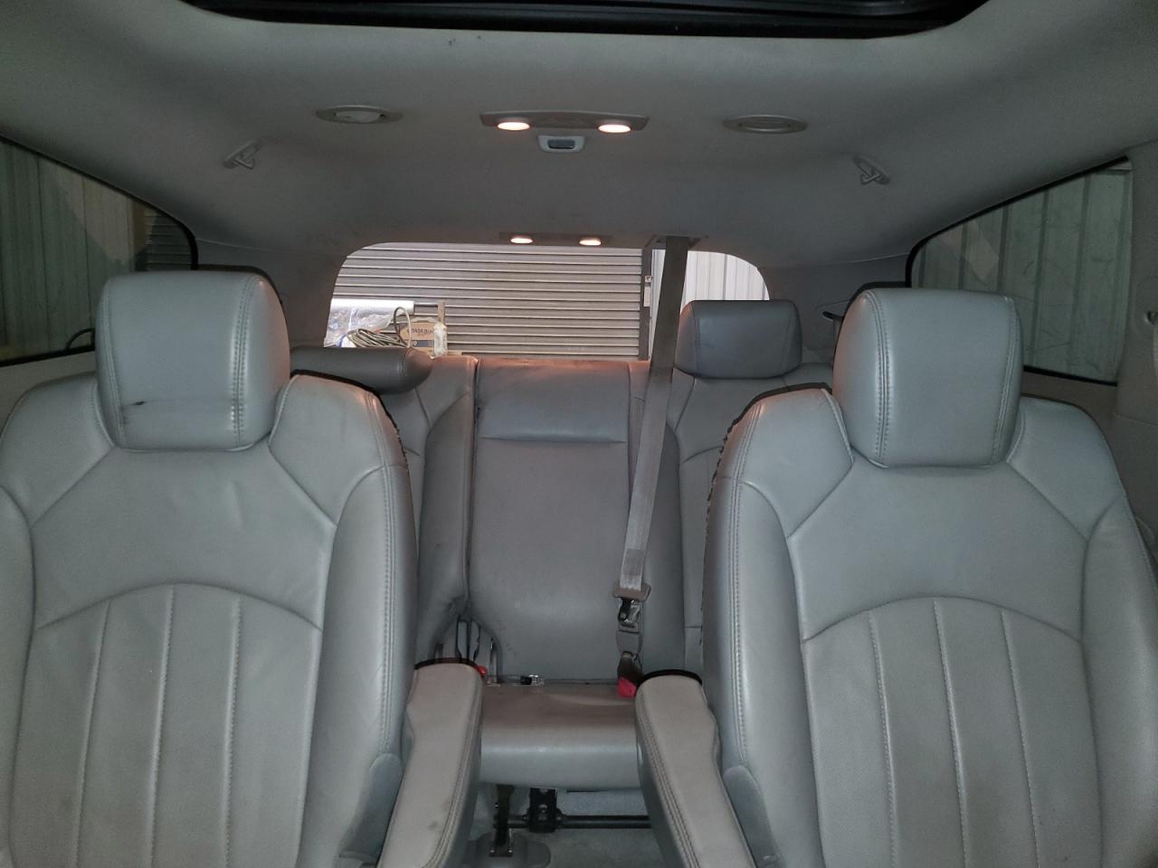 2008 Buick Enclave - Image 10