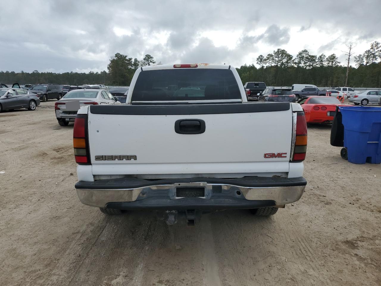 2005 GMC New Sierra C1500 VIN: 2GTEC19T651318524 Lot: 79017304